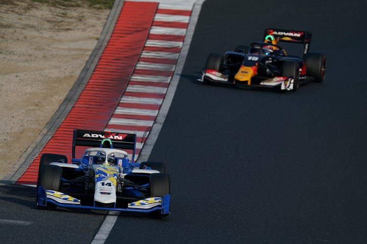 決勝レース: 大嶋和也（ROOKIE Racing PONOS SF19）