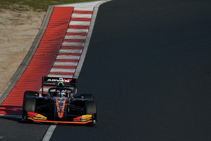 決勝レース: 坪井翔（JMS P.MU/CERUMO・INGING SF19）