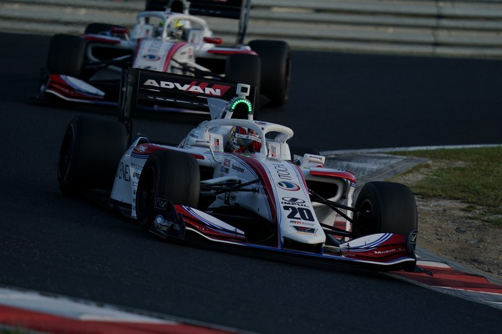 決勝レース: 平川亮（ITOCHU ENEX TEAM IMPUL SF19）