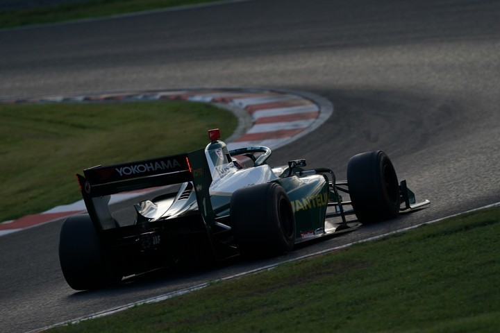 決勝レース: ニック・キャシディ（VANTELIN KOWA TOM’S SF19）