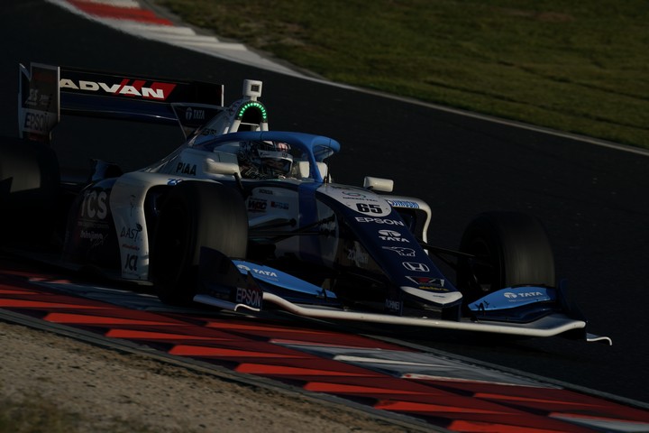 決勝レース: 大湯都史樹（TCS NAKAJIMA RACING SF19）