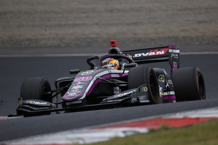 占有走行:  代役の高星明誠（Buzz Racing SF19）は18位