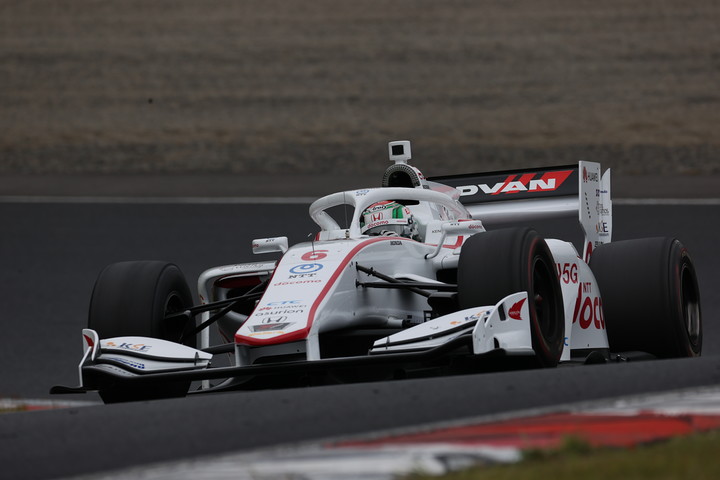 占有走行: 4位は福住仁嶺（DOCOMO DANDELION M6Y SF19）