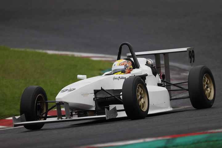 予選3位の元嶋成弥（MYSTサクセスレーシングFIRST MOLDING）