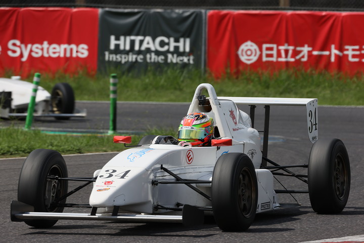 決勝2位は下野璃央（Drago CORSE 10V）