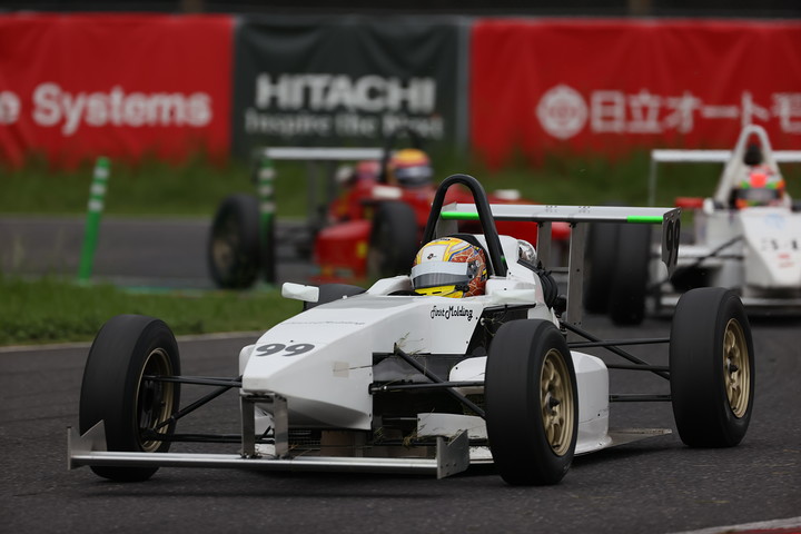 16番グリッドからの驚異の追い上げで5位に入った元嶋成弥（MYSTサクセスレーシングFIRST MOLDING）