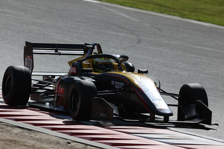 マスタークラス優勝はDRAGON（TEAM DRAGON SFL ）