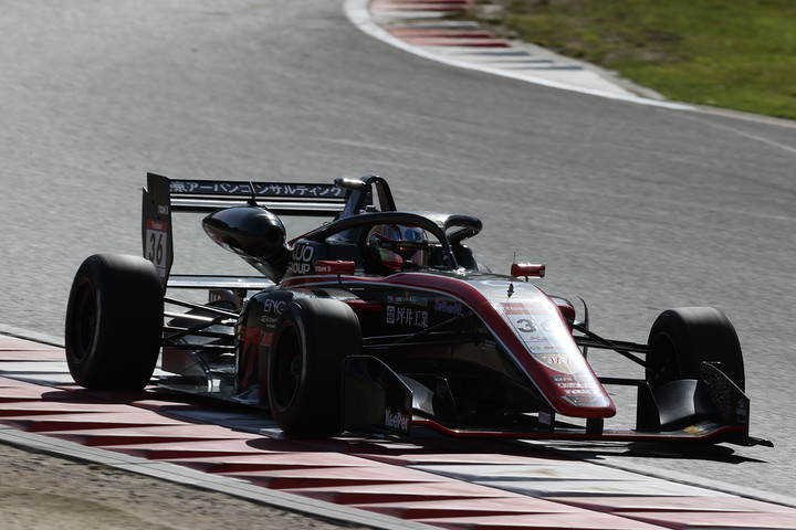 決勝2位は宮田莉朋（COROLLA CHUKYO Kuo TOM'S 320）