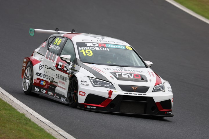 決勝3位でブロンズクラス優勝のヒロボン（バースレーシングプロジェクト【BRP】）