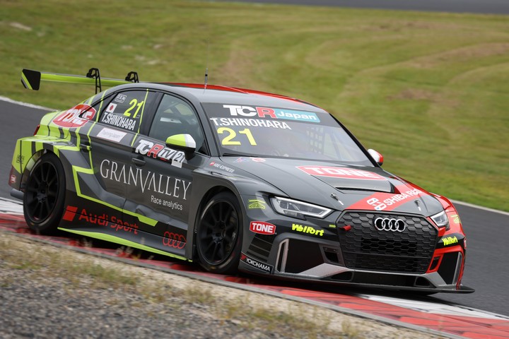 優勝は篠原拓朗（Audi Team Hitotsuyama）