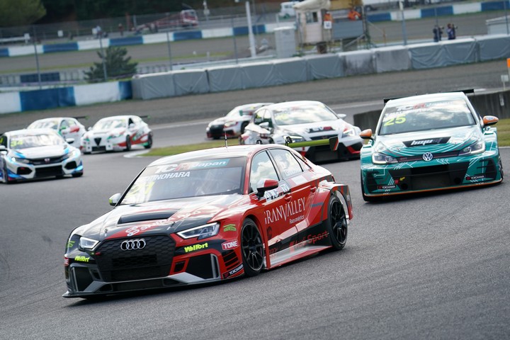 決勝レースがスタートした