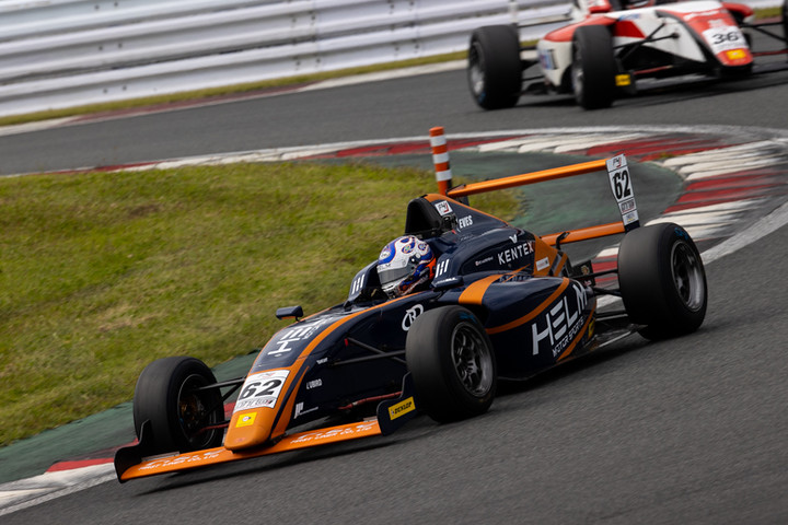 優勝は平木玲次（HELM MOTORSPORTS F110）