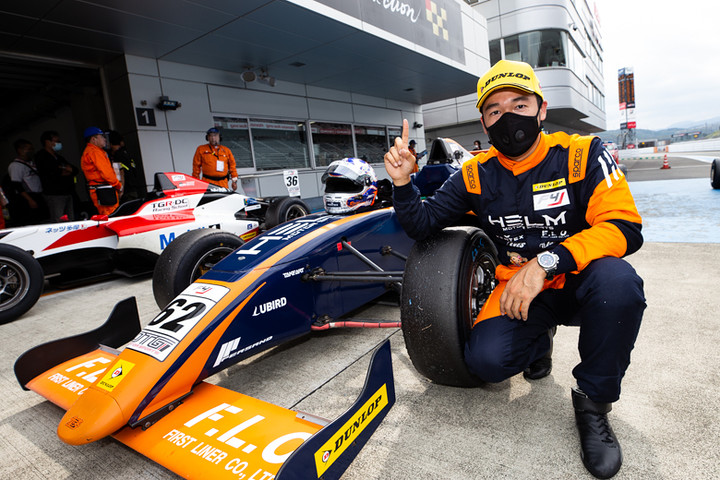 初優勝の平木玲次（HELM MOTORSPORTS）
