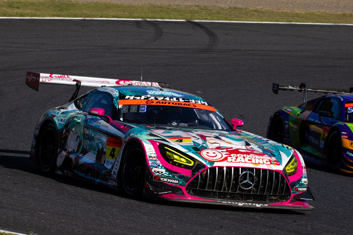 GT300クラス決勝3位は谷口信輝／片岡龍也組（グッドスマイル初音ミクAMG）