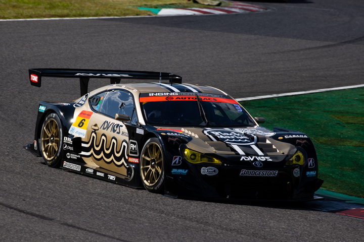 GT300クラス決勝2位は阪口良平／小高一斗組（ADVICS muta MC86）