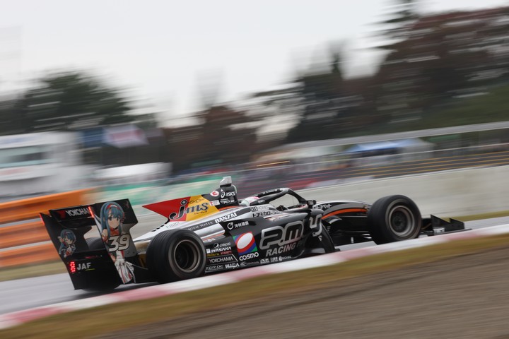 占有走行: 坪井翔（JMS P.MU/CERUMO・INGING SF19）