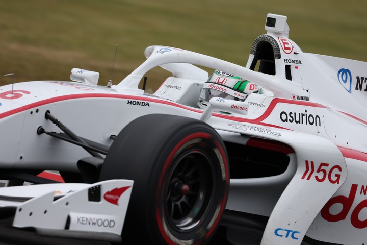 フリー走行: 福住仁嶺（DOCOMO DANDELION M6Y SF19）