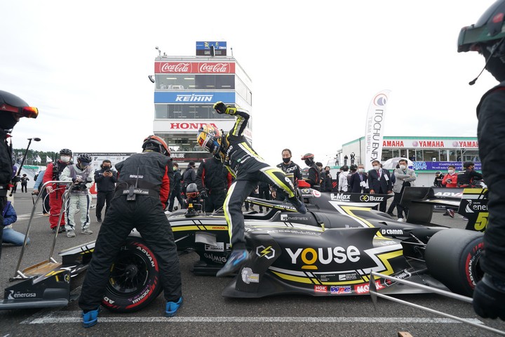 決勝レース: セルジオ・セッテ・カマラ（Buzz Racing SF19）