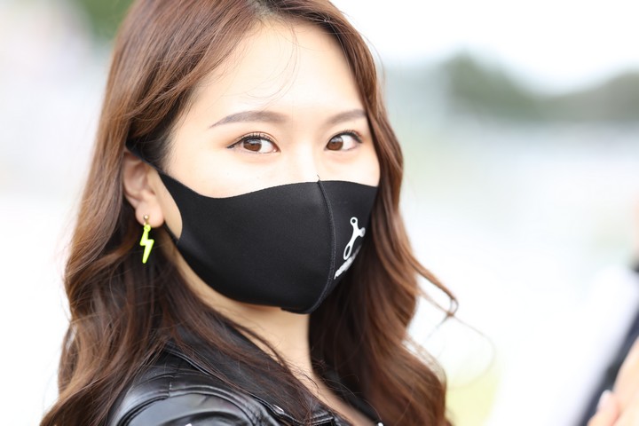 決勝レース: レースクイーン