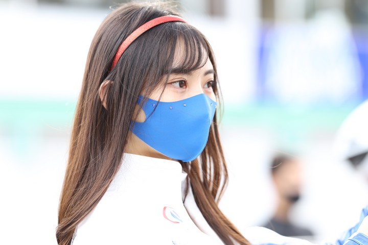 決勝レース: レースクイーン