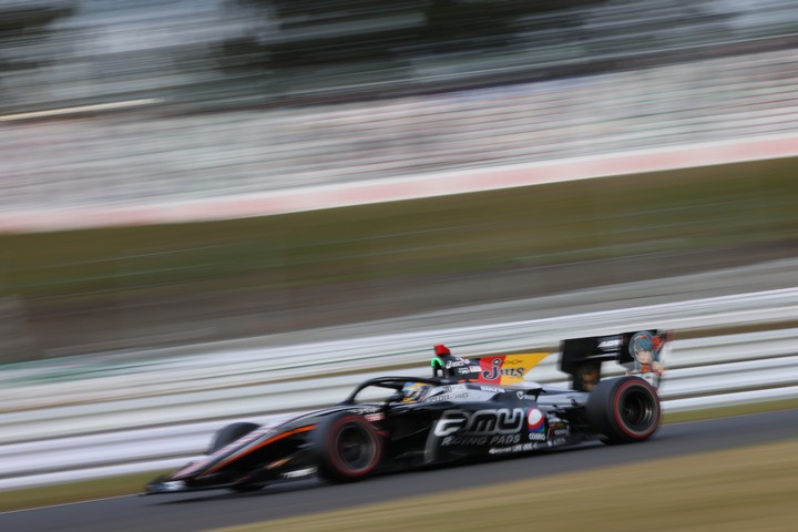 決勝レース: 石浦宏明（JMS P.MU/CERUMO・INGING SF19）
