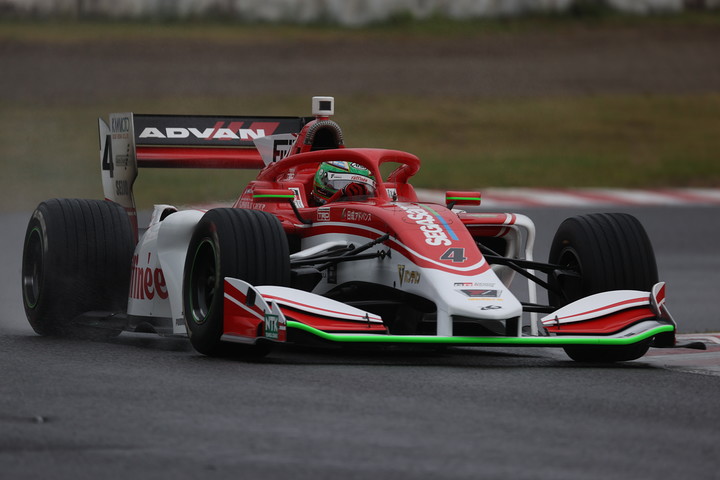 占有走行: 2位はサッシャ・フェネストラズ（ORIENTALBIO KONDO SF19）