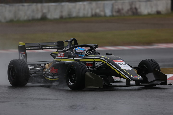 第6戦、第7戦ともポールポジションの阪口晴南（Buzz Racing with B-MAX）