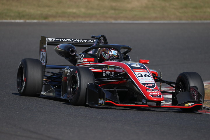 決勝2位は宮田莉朋（COROLLA CHUKYO Kuo TOM'S 320）