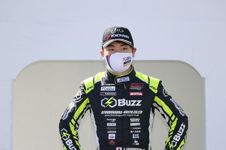 決勝記者会見: 優勝した阪口晴南（B-MAX RACING TEAM）