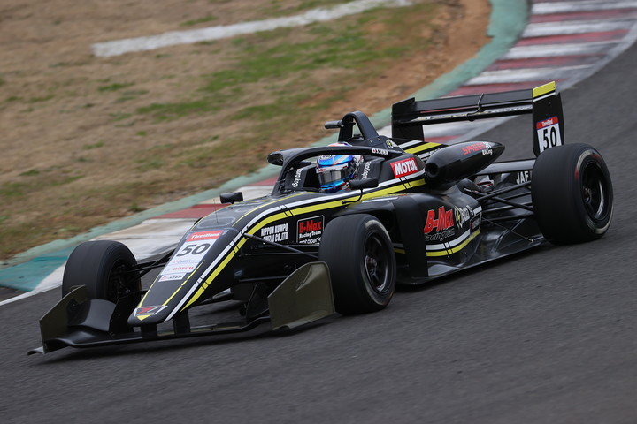 決勝2位は阪口晴南（Buzz Racing with B-MAX）