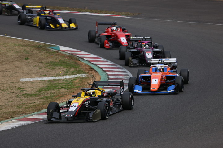 スタート直後のマスタークラス勢