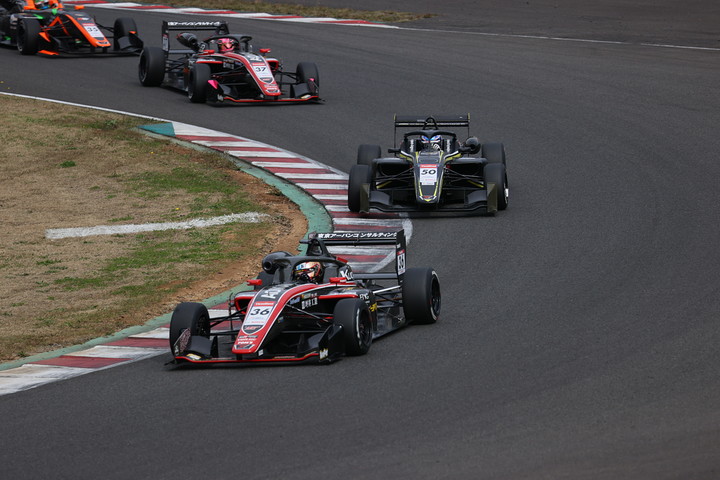 19周の決勝がスタートした