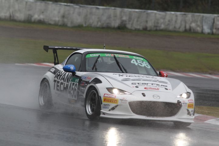 ST-5クラス予選2位は橋本陸／太田達也／草野貴哉組（odula AVANTECHロードスター）