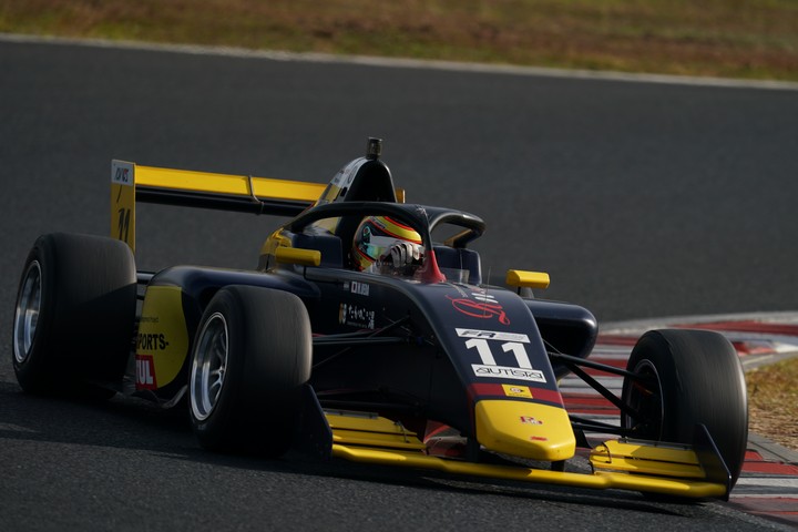決勝レース: 植田正幸（Rn-sports F111/3）