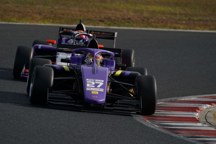 決勝レース: SYUJI（B-MAXエンジニアリング）