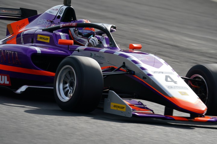 決勝レース: 今田信宏（JMS RACING）