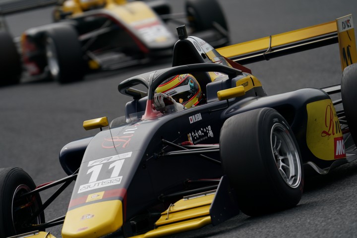 決勝レース: 植田正幸（Rn-sports F111/3）