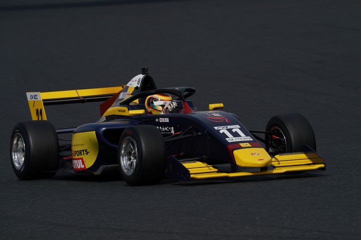 決勝レース: 植田正幸（Rn-sports F111/3）