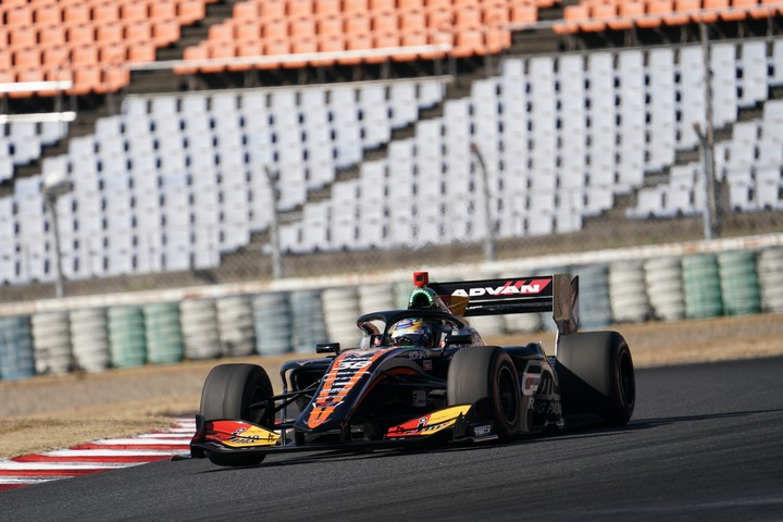 占有走行: 石浦宏明（JMS P.MU/CERUMO・INGING SF19）