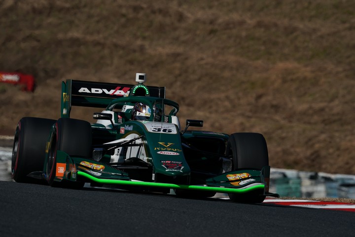 占有走行: 宮田莉朋（VANTELIN KOWA TOM’S SF19）