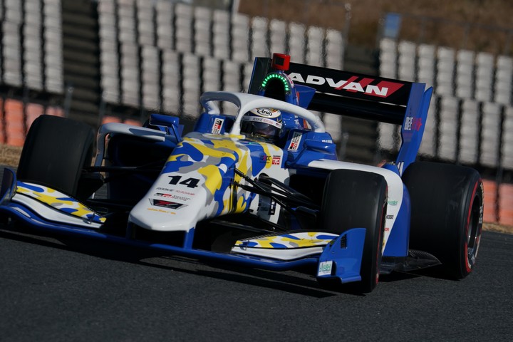 占有走行: 大嶋和也（ROOKIE Racing PONOS SF19）