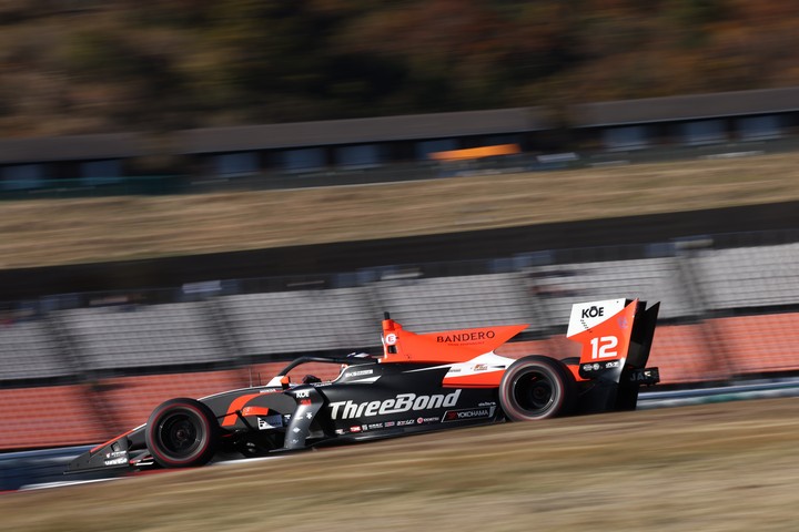 フリー走行: タチアナ・カルデロン（ThreeBond Drago CORSE SF19）