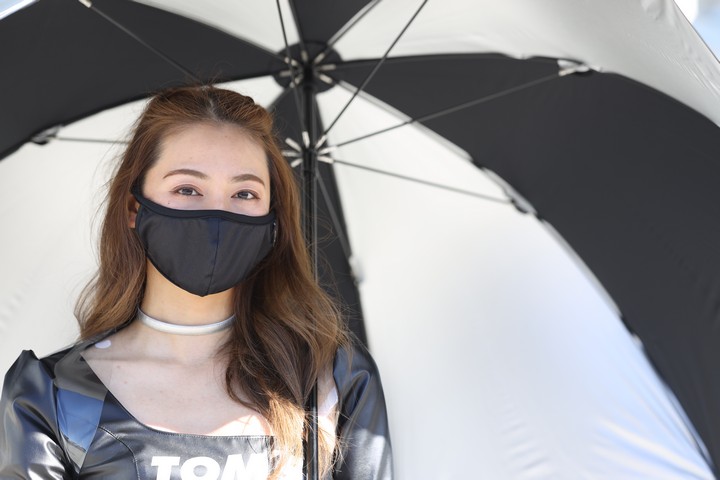 ピットビュー: レースクイーン