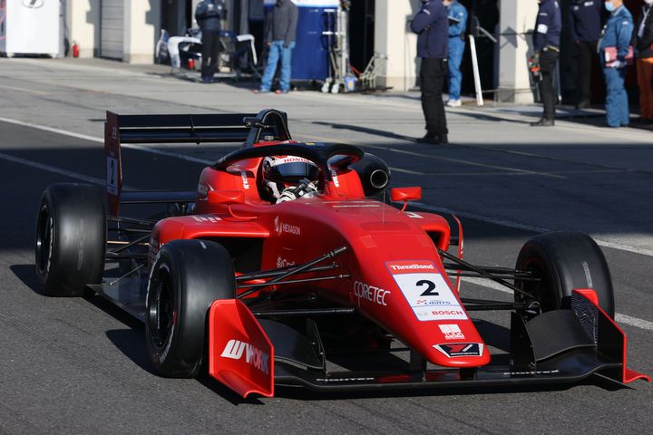 第9戦予選3位、第10戦ポールポジションの名取鉄平（TODA FIGHTEX ）