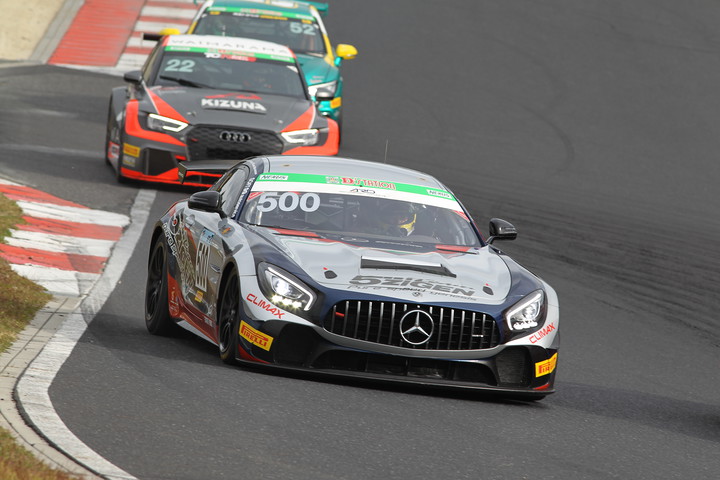 ST-Zクラス優勝は大塚隆一郎／青木孝行／下垣和也／坂本祐也 組（5ZIGEN AMG GT4）