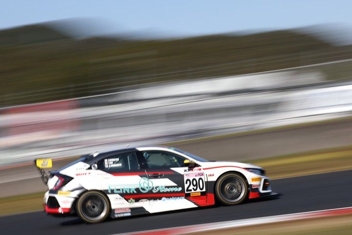 グループ1公式予選: 植松忠雄／井出有冶／川端伸太朗組（F・Link Home CIVIC TCR）