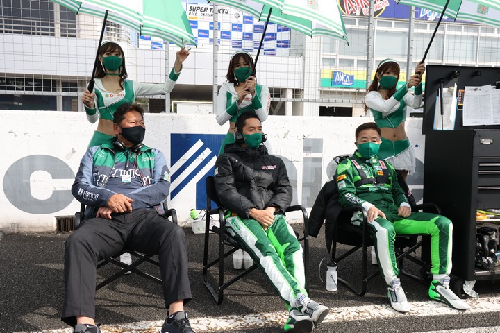 グループ1決勝: D'station Racing