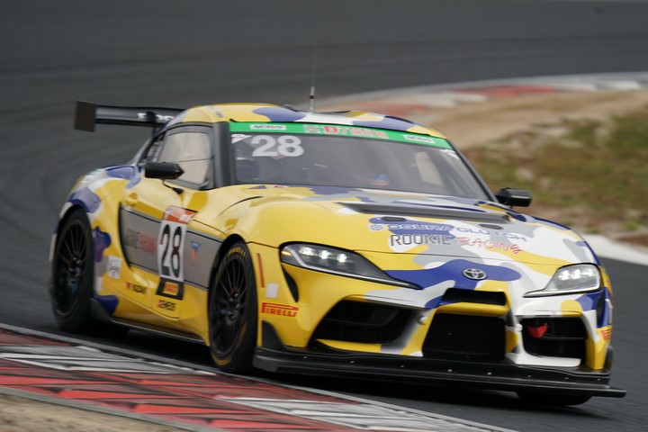 グループ1決勝: 蒲生尚弥／豊田大輔／小倉康宏／河野駿佑組（ROOKIE Racing GR SUPRA）