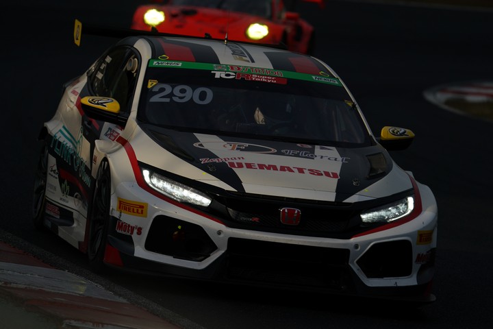グループ1決勝: 植松忠雄／井出有冶／川端伸太朗組（F・Link Home CIVIC TCR）