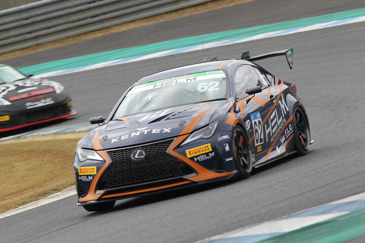 ST-3クラス優勝は平木玲次／平木湧也／高橋知己組（HELM MOTORSPORTS RC 350）